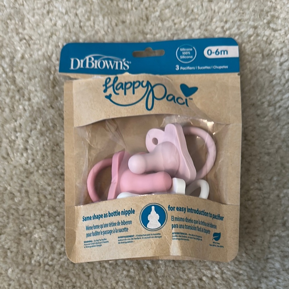NWT Dr. Brown's HappyPaci Pacifiers 0-6m